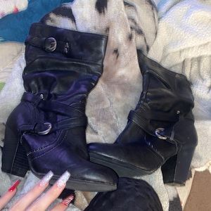 They are in good condition!!